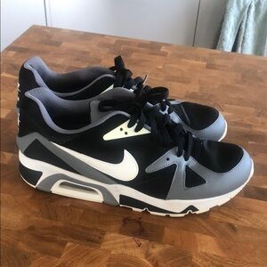 Nike Black and Gray Air Structure men’s sneakers 11 (11.5 but fit like 11)